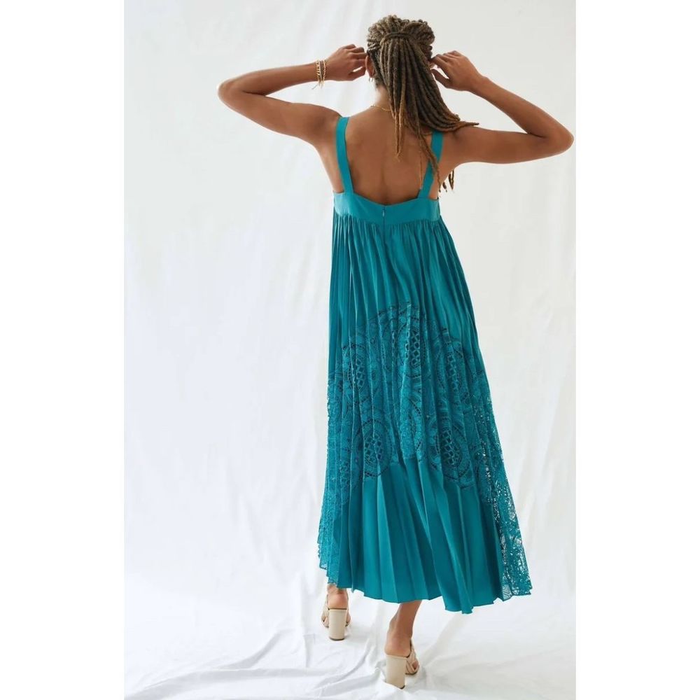 New Anthropologie x geisha designs Pleated Lace Maxi Dress Size Small Green